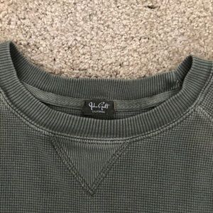 Brandy Melville // long sleeve pullover